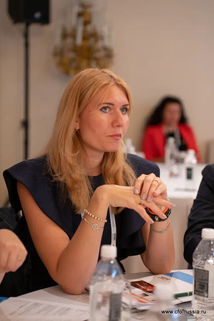 Вероника Семенова<br />
начальник управления внутреннего аудита<br />
Юнипро Семенова.jpg