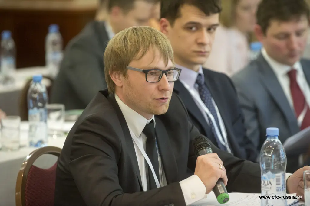 Роман Гречишников<br />
Руководитель блока по финансовой трансформации<br />
Евраз ART_8170.JPG