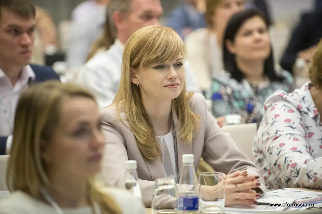 Мария Галкина<br />
Руководитель центра обслуживания по управлению персоналом<br />
Гринатом galkina2.JPG