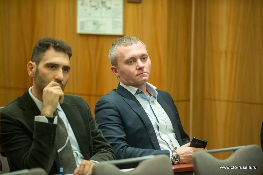 Дмитрий Лапин<br />
Директор по снабжению дивизиона «Сибирь»<br />
ЕВРАЗ 4282.JPG