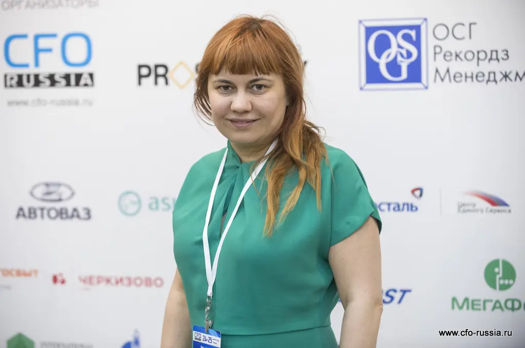 Алена Гатина<br />
Главный бухгалтер<br />
Nissan Россия gatina3.JPG