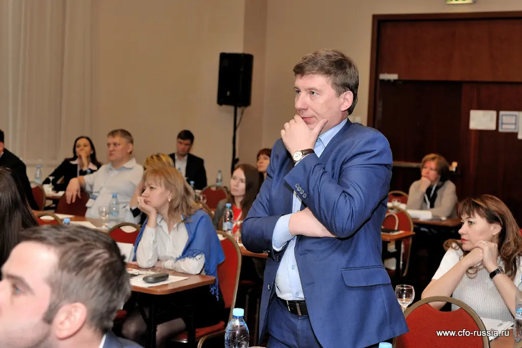 Юрий Максимов<br />
Заместитель директора департамента по развитию производственной системы<br />
Объединённая авиастроительная корпорация 316.jpg