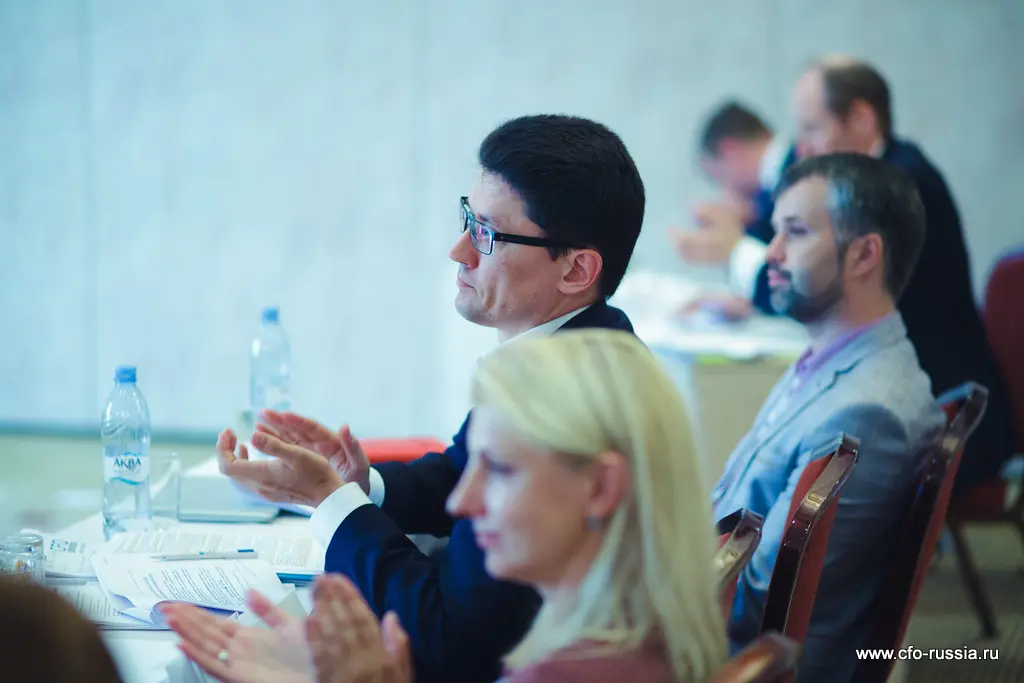 Максим Залазаев<br />
Руководитель юридической службы<br />
Inventive Retail Group IMG_9321.jpg