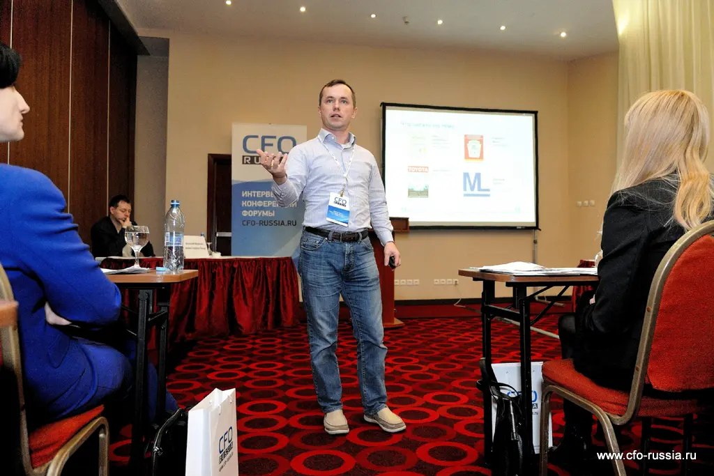 Максим Лапин<br />
Экс-директор по развитию бизнеса и управлению эффективностью<br />
ММК 071.jpg