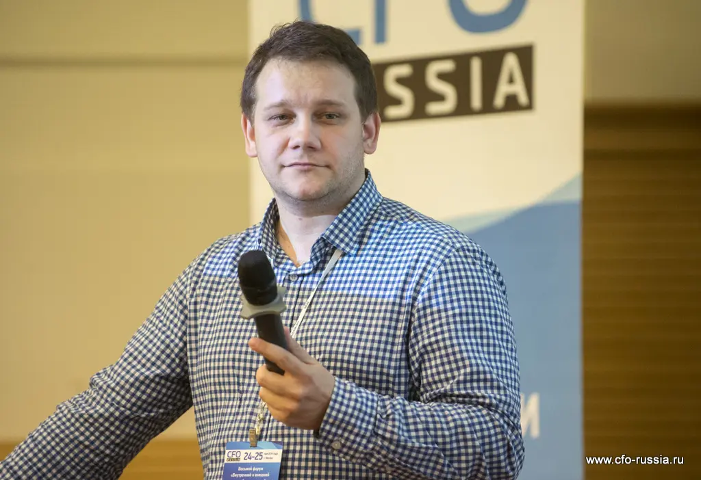 Владимир Журавлев<br />
Руководитель практики систем электронного документооборота<br />
ОМК-ИТ zhuravlev1.JPG