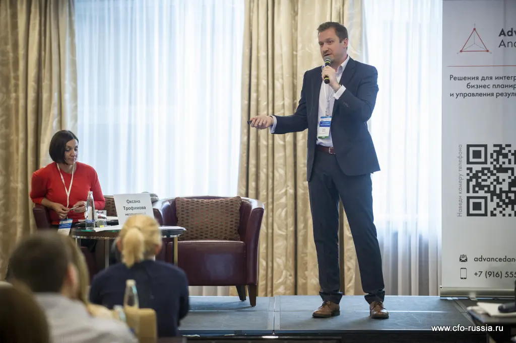 Павел Барило<br />
Заместитель финансового директора, финансовый контроллер<br />
Сибирская генерирующая компания ART_3996.JPG