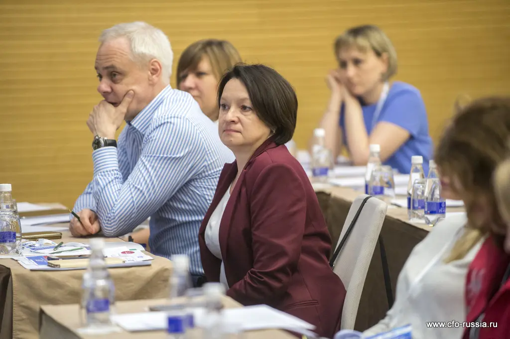 Елена Потокина<br />
Директор по документационному и организационному обеспечению Апатит  potokina.JPG