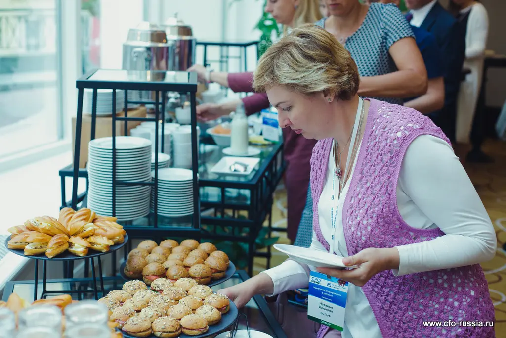 Наталья Дронова<br />
Руководитель отдела методологии<br />
бухгалтерского учета и налогообложения<br />
РОЛЬФ  IMG_8747.jpg