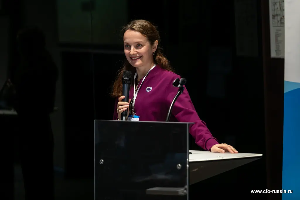 Юлия Романова<br />
Менеджер по управлению эффективностью и качеством в отделе персонала<br />
Mars Romanova.jpg