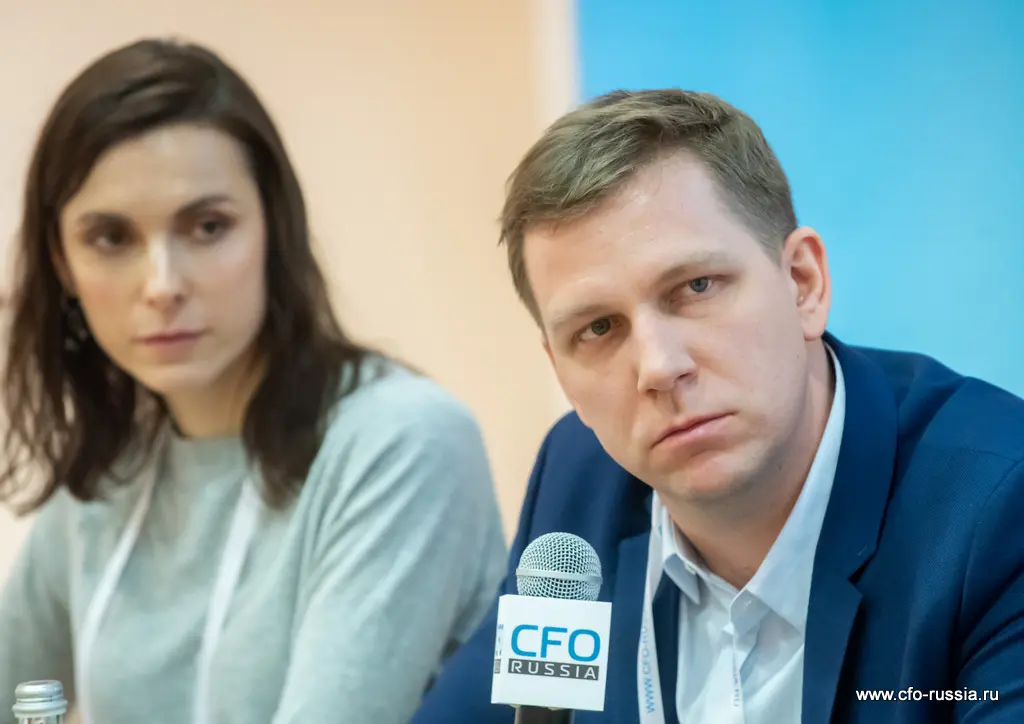 Олег Бочтарев, руководитель направления развития инноваций, Кировский завод, и Елена Морозова, руководитель акселератора, Кировский завод ART_8734.JPG