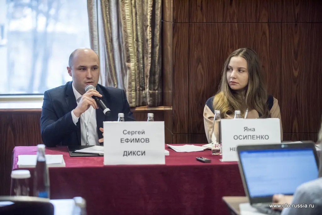 Сергей Ефимов, руководитель управления ревизий, ДИКСИ, и Яна Осипенко, советник по развитию бизнес-процессов и контролей, HEINEKEN Russia ART_9896.JPG
