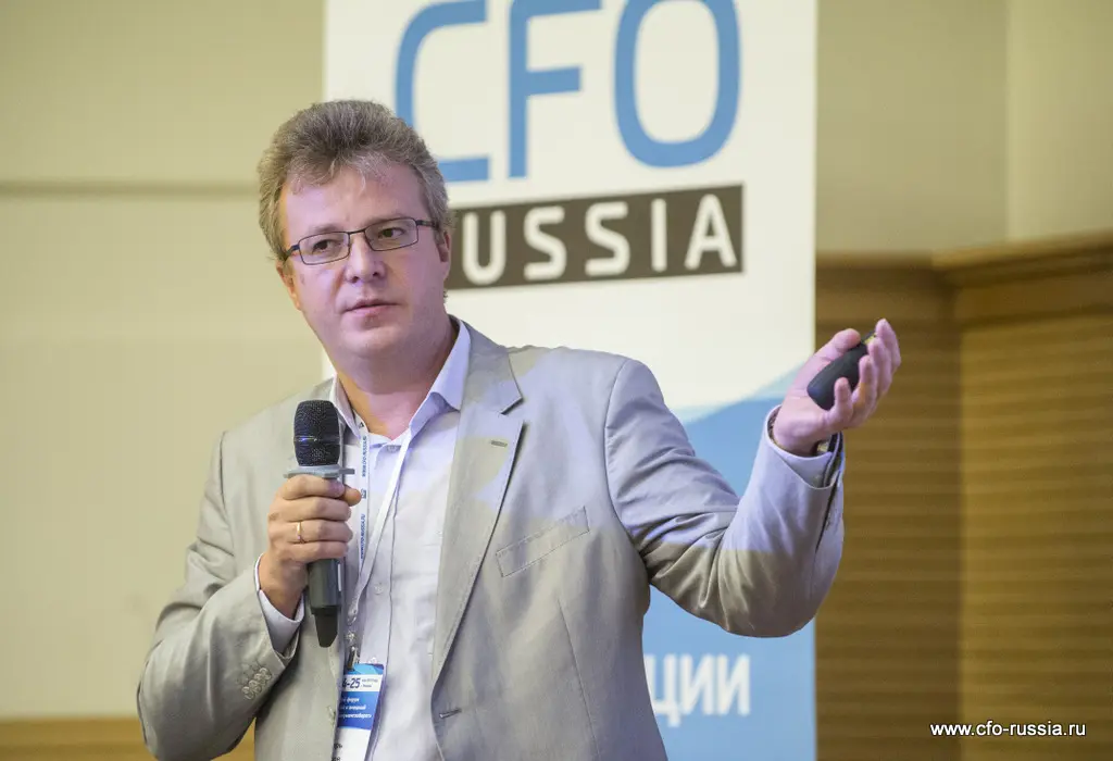 Игорь Зыков<br />
Заместитель директора департамента информационных технологий Гражданские самолёты Сухого zykov8.JPG