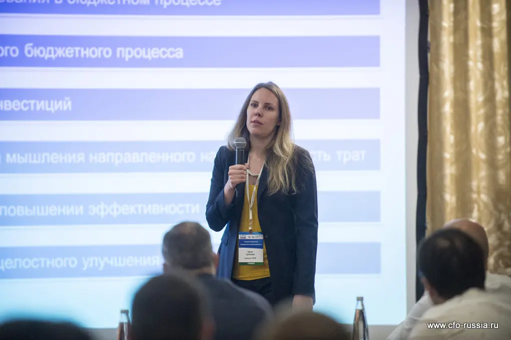 Нина Зубкова<br />
Старший финансовый менеджер управления бизнес-отчетности и бюджетирования<br />
Unilever RUB ART_3544.JPG