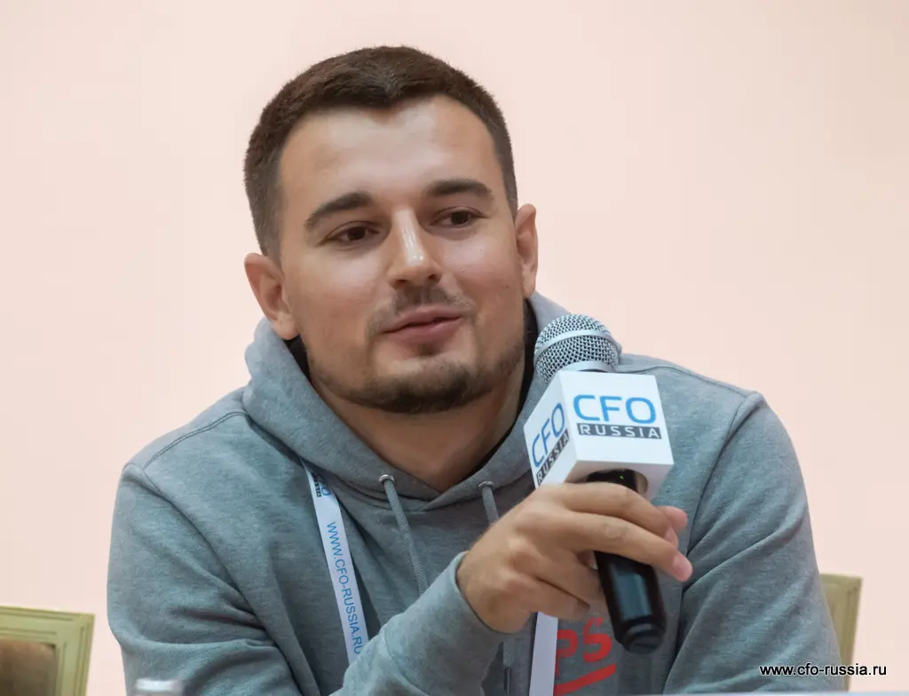 Андрей Молчанов<br />
Заместитель директора департамента слияний и поглощений<br />
Mail.ru Group<br />
 ART_8898.JPG