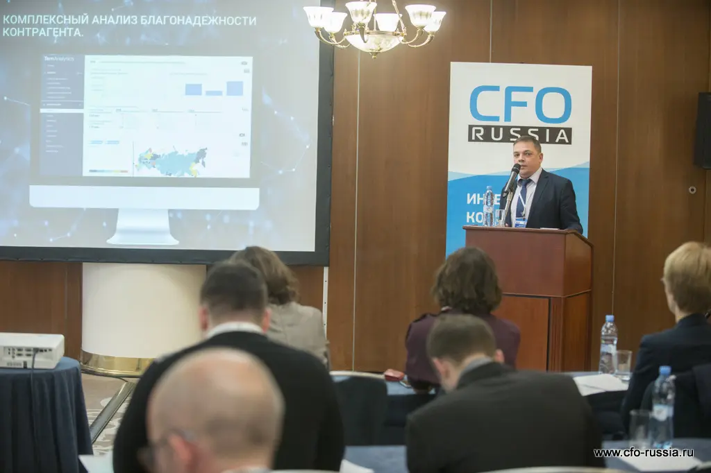 Эдуард Федечкин<br />
Ведущий эксперт по системам бизнес-анализа<br />
ТЕРН ART_6244.JPG