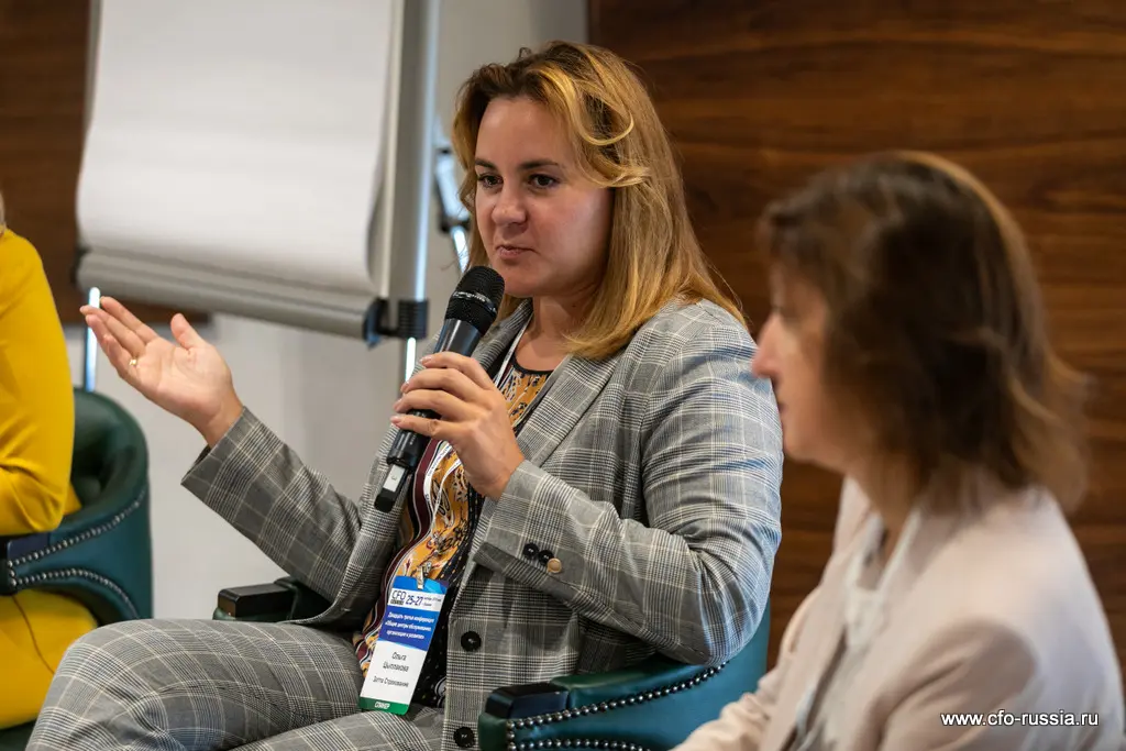 Ольга Цыплакова<br />
Директор федерального административного центра (ОЦО)<br />
Зетта Страхование Tsyplakova.jpg