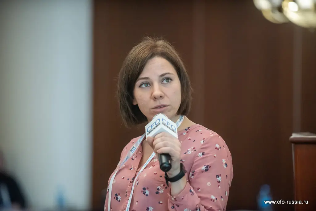 Дарья Шумкина<br />
Руководитель отдела по корпоративным финансам, финансовому<br />
менеджменту и оптимизации процессов<br />
Международный аэропорт Симферополь SHumkina_0014.jpg