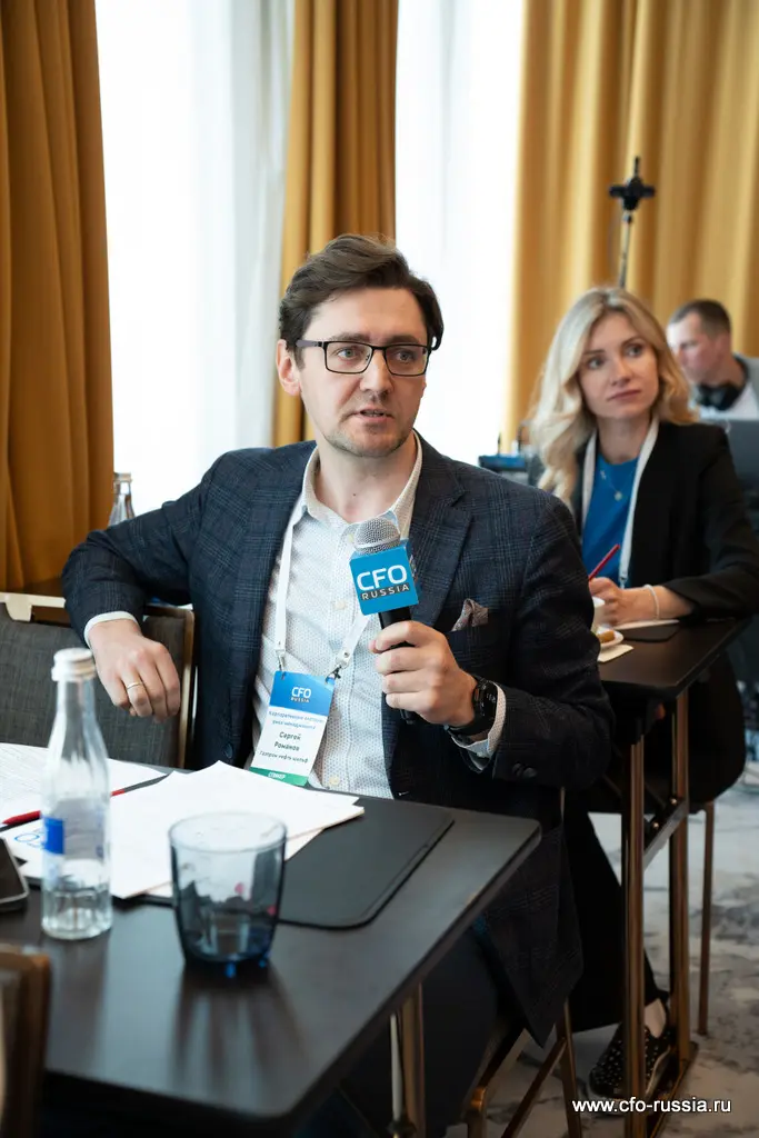 Сергей Романов<br />
Руководитель проекта по риск-менеджменту<br />
Газпром нефть шельф Романов3.jpg