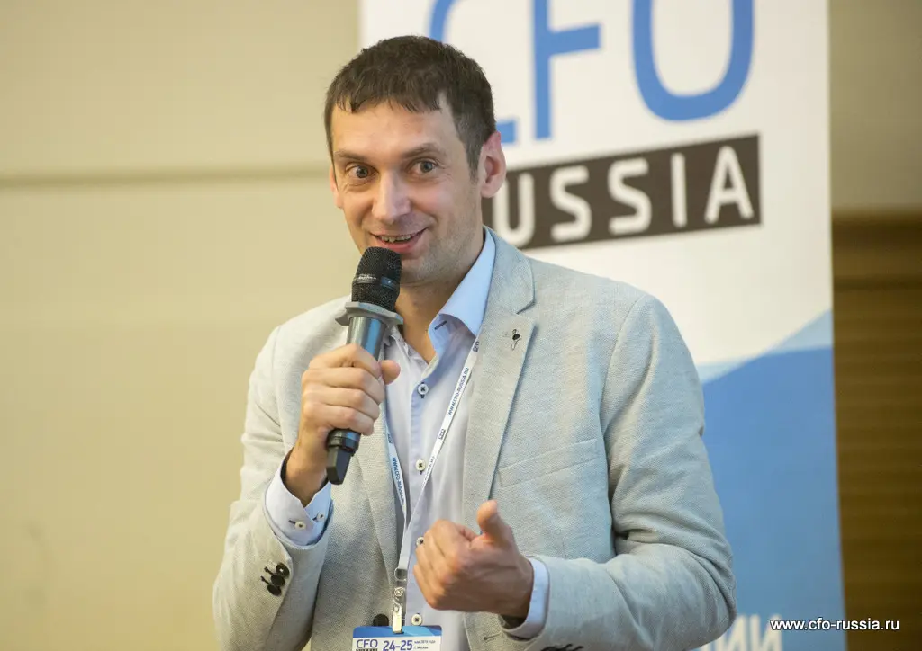 Алексей Коряков<br />
Руководитель программы проектов<br />
X5 Retail Group koryakov.JPG