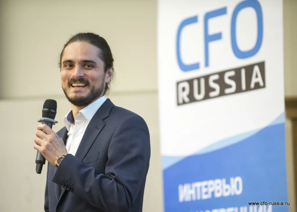 Павел Васильев<br />
Заместитель ИТ-директора<br />
Бургер Кинг Рус vasiliev4.JPG