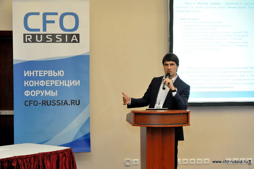 Анатолий Хебнев<br />
Заместитель вице-президента по снабжению<br />
НЛМК 170.jpg