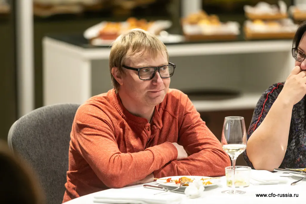 Роман Гречишников<br />
Начальник управления реализации проектов<br />
Центр сервисных решений, ЕВРАЗ Grechishnikov1.jpg