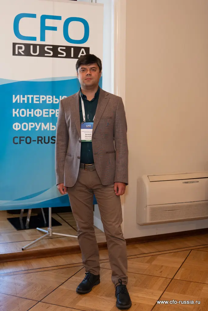 Евгений Михалев<br />
директор по цифровой трансформации<br />
Cotton club Михалев (2).jpg