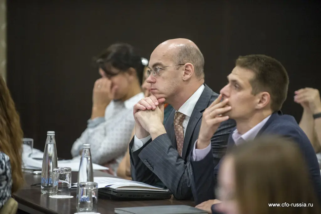 Михаил Кузьменко<br />
Руководитель направления бюджетирования и краткосрочного планирования<br />
Tele2 Россия ART_4029.JPG