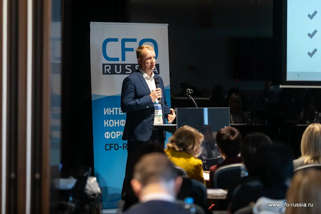 Александр Федоров<br />
Заместитель директора<br />
Центр корпоративного учета и отчетности «Желдоручет» Fedorov.jpg