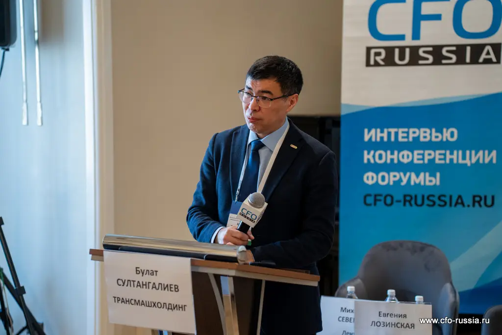 Булат Султангалиев, руководитель направления электронного документооборота и электронной подписи, ТРАНСМАШХОЛДИНГ, описал МЧД в жизненном цикле электронного документооборота<br />
 7_DSC06991Султангалиев.jpg