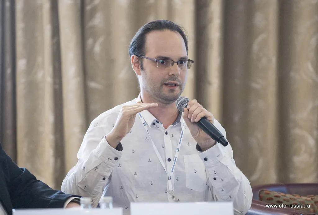 Дмитрий Локшин<br />
Руководитель отдела финансового контроля<br />
Danfoss ART_3411.JPG