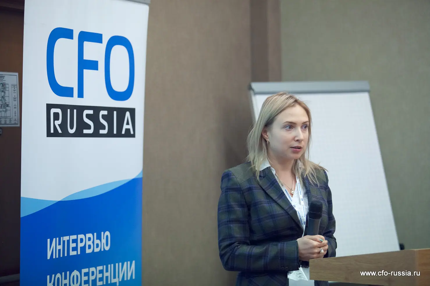 Наталья Холодная<br />
Заместитель финансового<br />
директора,<br />
Фамилия IMG_8832.jpg