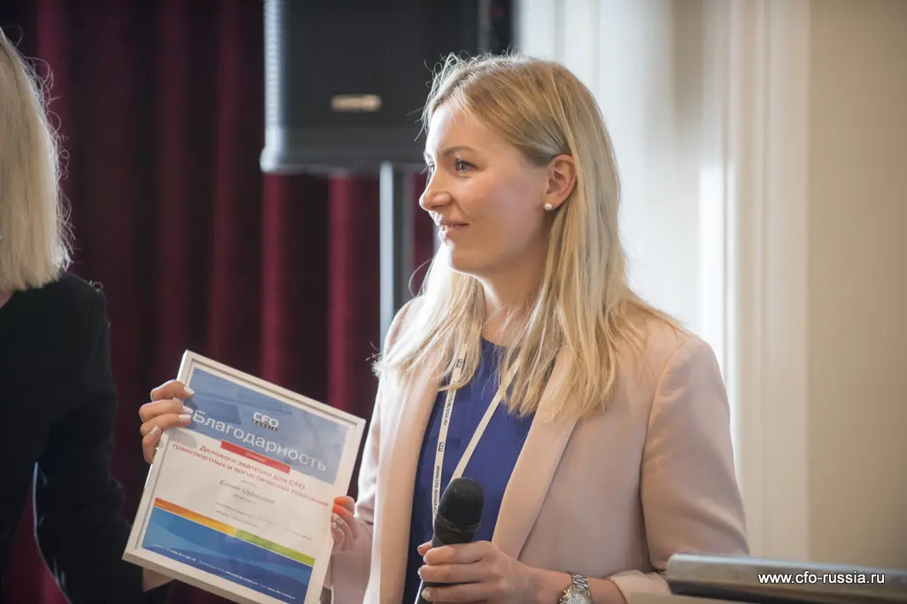 Елена Суркова<br />
Заместитель генерального директора по экономике и финансам<br />
ДелоПортс ART_8220.JPG