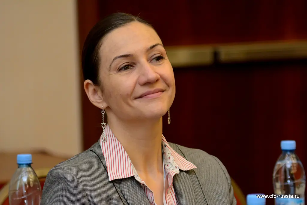 Юлия Павлова<br />
Директор по глобальной трансформации бизнеса<br />
Avon 208.jpg