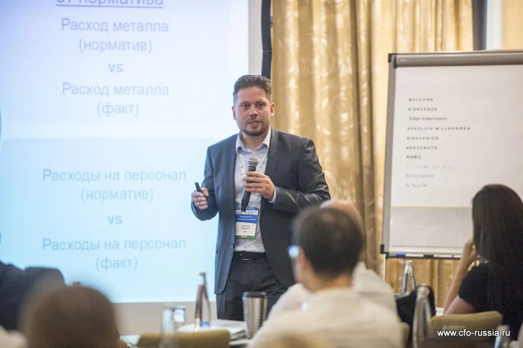 Николай Караваев<br />
Директор по экономике<br />
ОМК ART_3280.JPG