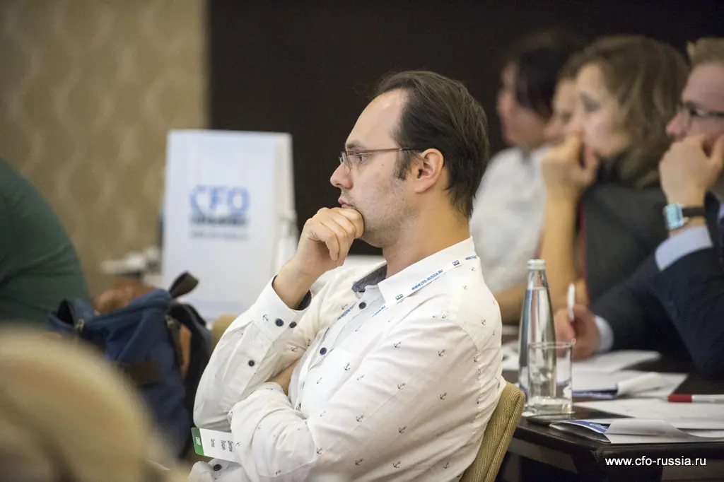 Дмитрий Локшин<br />
Руководитель отдела финансового контроля<br />
Danfoss ART_3192.JPG